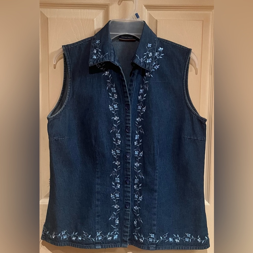 Women’s Embroidered Denim Vest, Size 12